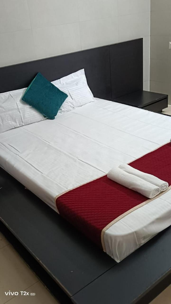 Midtown Residency Otel Kozhikode Dış mekan fotoğraf