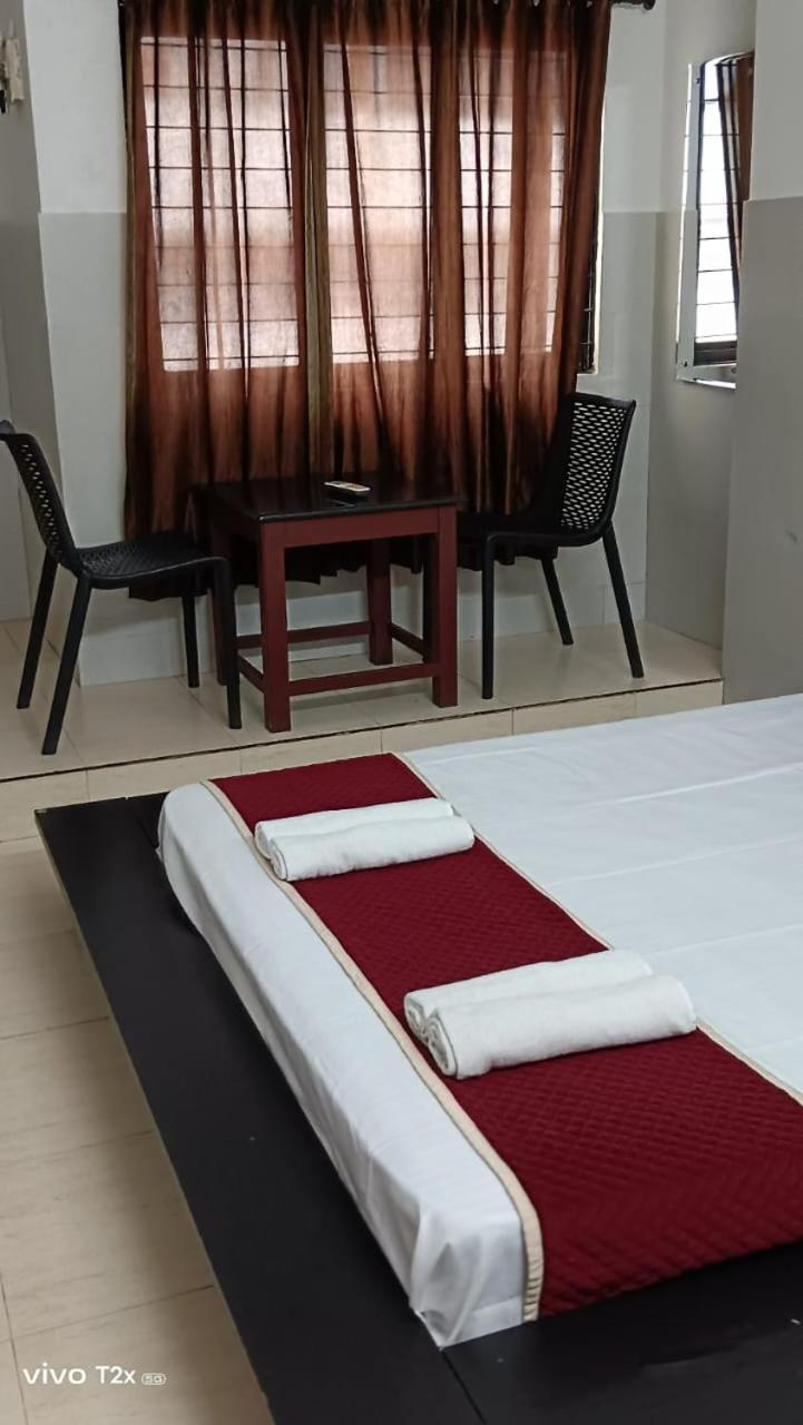 Midtown Residency Otel Kozhikode Dış mekan fotoğraf